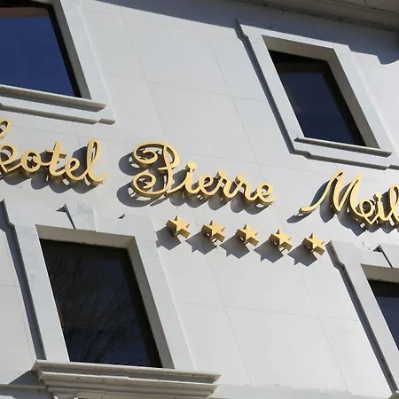 Pierre Hotel 5*