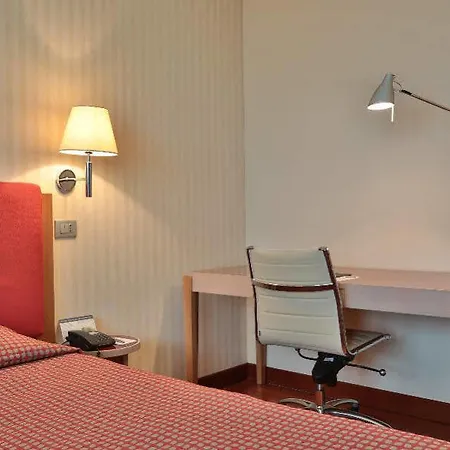 Unaway & Quark Due Lägenhetshotell 4*