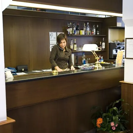 Catalani E Madrid Hotel 2*