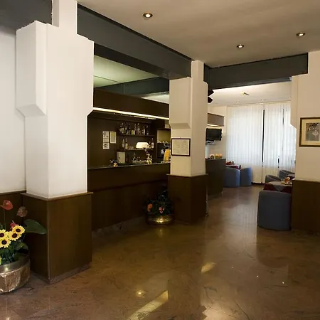 Hotel Catalani E Madrid