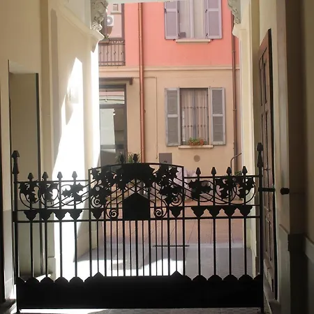 Apartment At Pollaiuolo Milan