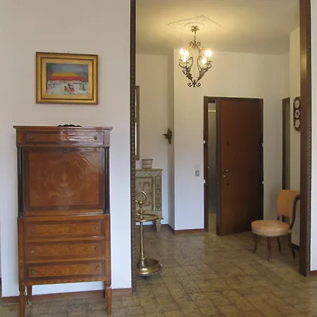 Welcome To My House 4*