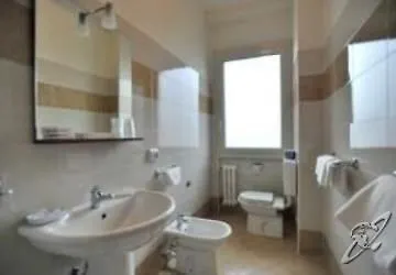 Rosa Otel