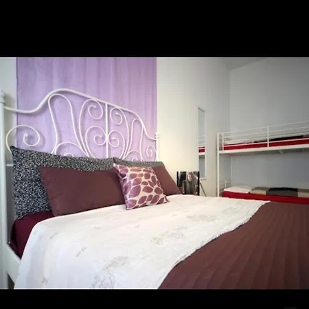 Hostel Family Milánó