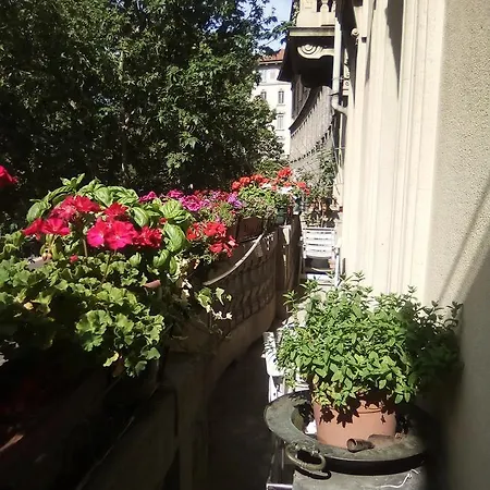 فندق مبيت وإفطار Casa Di Stefano ميلان