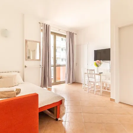 Alessia's Flat - Affori ミラノ