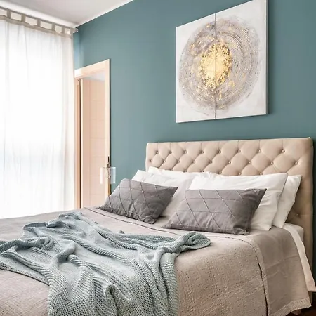 Navigli - Rentclass Adelia Apartament *