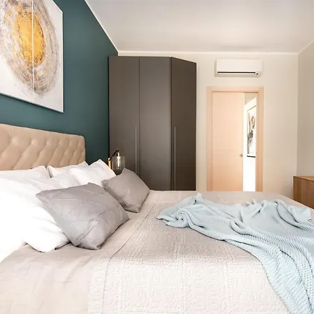 Navigli - Rentclass Adelia Apartament