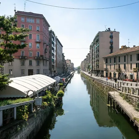 Navigli - Rentclass Adelia Mediolan
