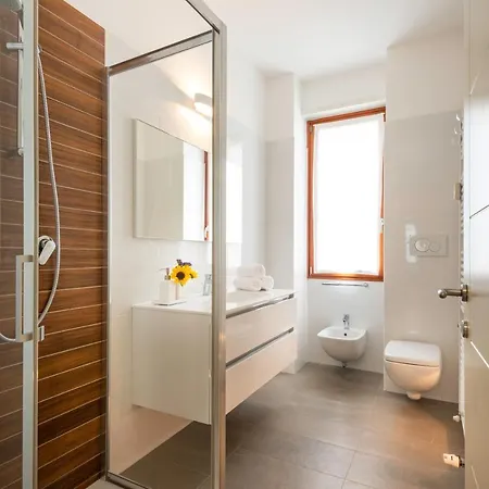 Navigli - Rentclass Alina Daire *
