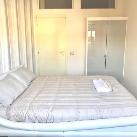 Luxury Porta Romana Bed and Breakfast Μιλάνο