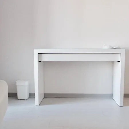 לינה וארוחת בוקר Luxury Porta Romana מילאנו