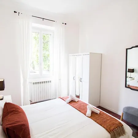 Apartment At Pagano Milan