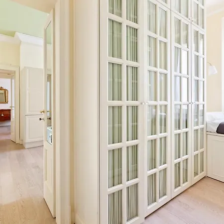 Corso Vercelli Elegant Appartamento