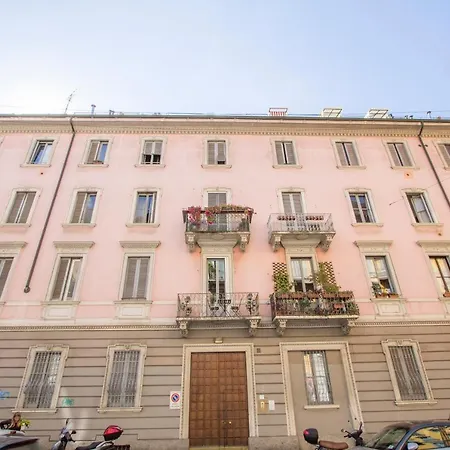 Apartment At Pagano Milan