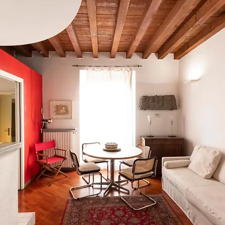 Apartamento Anfiteatro In Brera