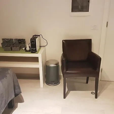 Warrest - Short Rent * Milánó