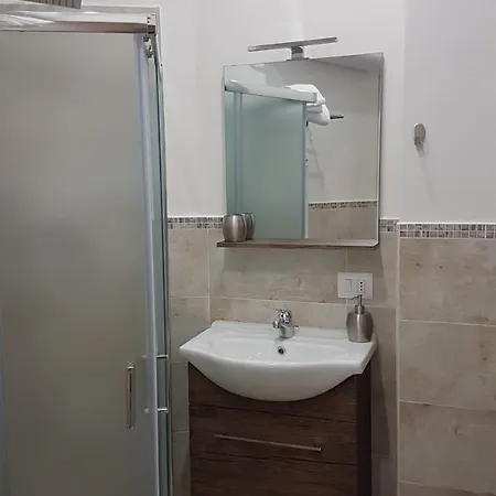 Warrest - Short Rent Nyaraló Milánó