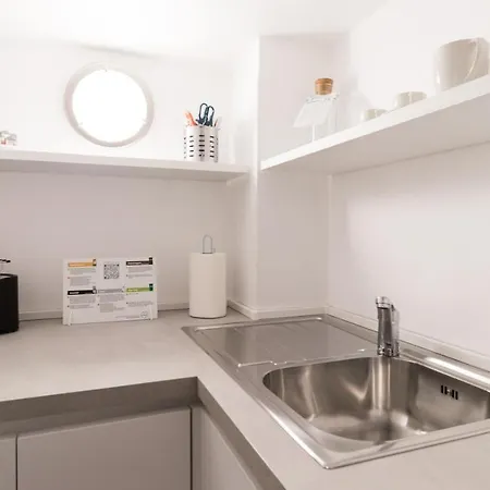 Italianway Comfort - San Maurilio 20 B * ミラノ