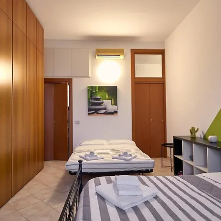 Guesthost - Tortona Design Flat * Милан