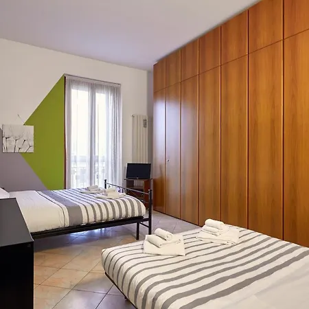 Guesthost - Tortona Design Flat Апартаменты