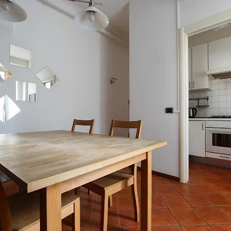 Апартаменты Casa Da Historia Милан