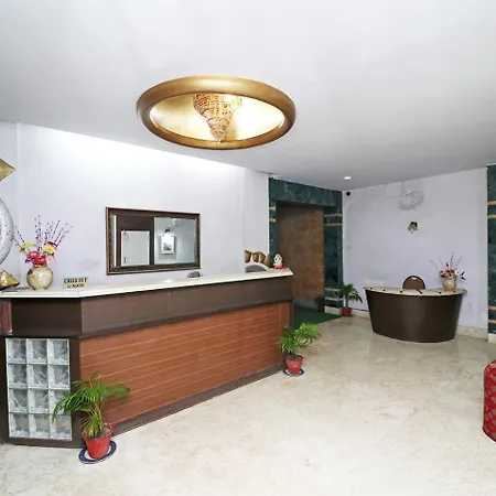 מלון Landmark Plaza 3*