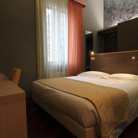 Metro 3* Milan