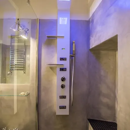 Bonaparte Bed & Breakfast 2*