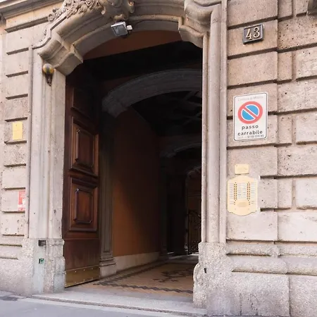 Appartement Altido Lovely Mansard *