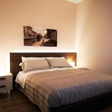 2 Navigli לינה וארוחת בוקר מילאנו