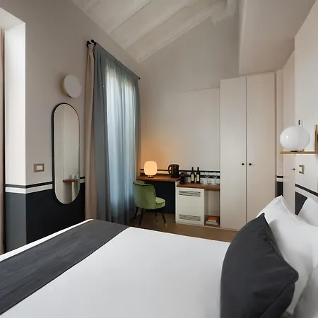 Velvet Grey Boutique Hotel Milán