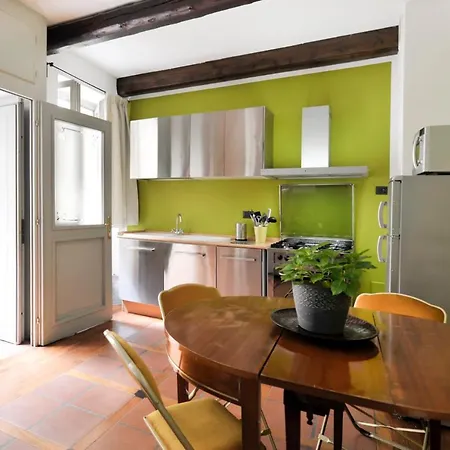 Canonica Apartment *