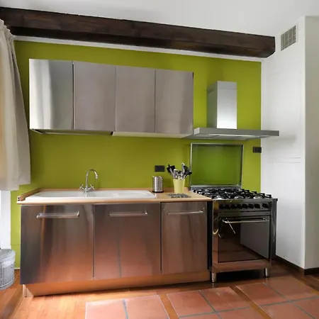 Canonica Apartment *