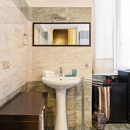 Guesthost - Cosy Nest Isola District Heart מילאנו