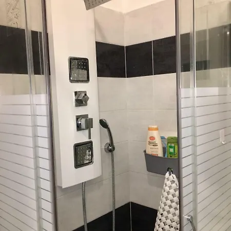 Apartman 21 *