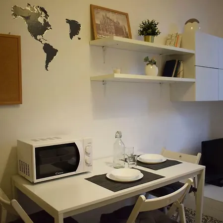 Old Navigli Flat The Heart Of Mailand