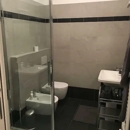 Center *