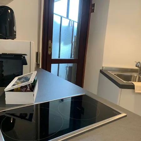 Kibilu - Fiera Milano, Vicinanze Rho, Linea Rossa Qt8 밀라노