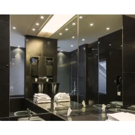 Straf, Milan, A Member Of Design 4*