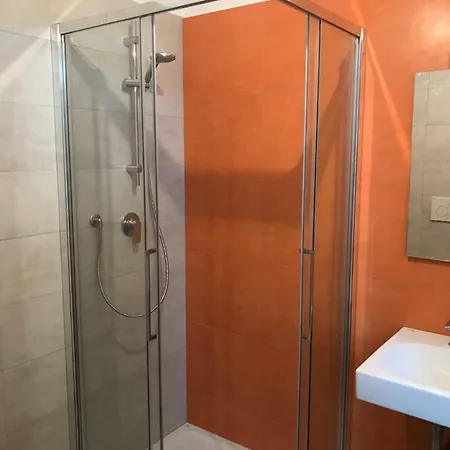 Feel@home Apartment+rooms * מילאנו