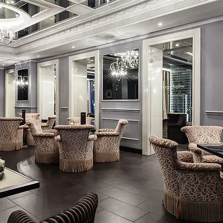 Baglioni Carlton - The Leading Of The World