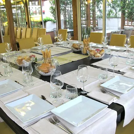 Metro Hotel