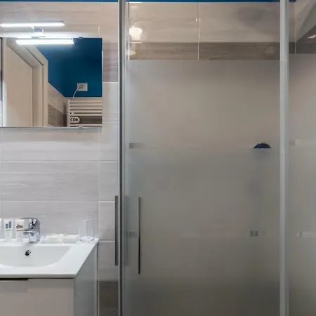 Italianway Easy - Napo Torriani 22 B * Milán