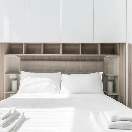 Italianway Easy - Napo Torriani 22 B *