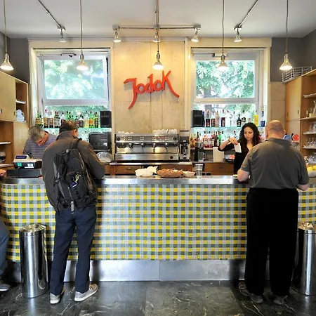 오스텔로린다 *