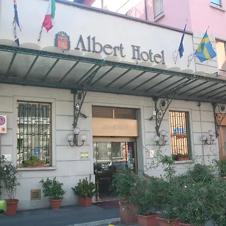 Отель Albert Hotel Милан