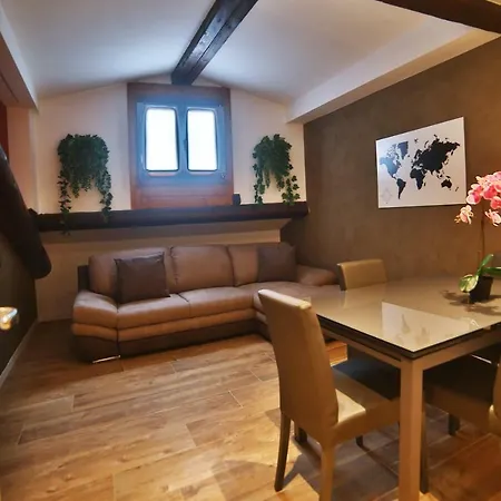 Hotel Garibaldi Fifty Attic Near Duomo *