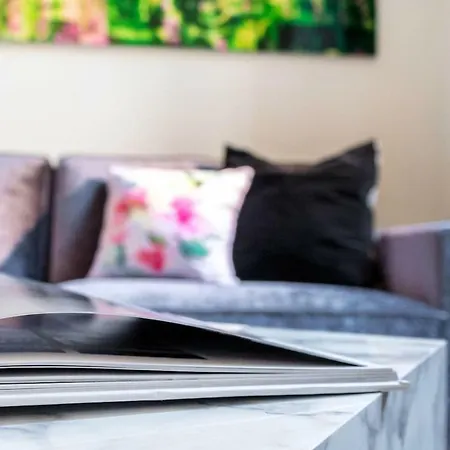 Joivy Superb 1bed In Brera Appartamento *