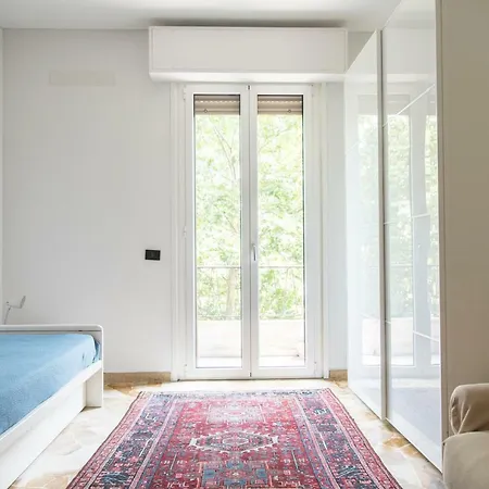 Youhosty - Pezzotti 18 Mailand